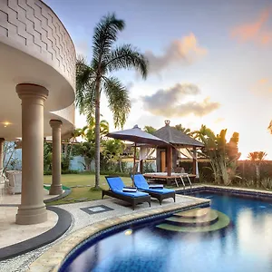  Villa The Beverly Hills Bali A Luxury