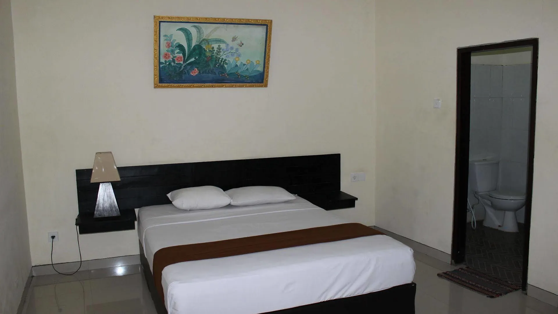 Ayu Beach Inn Kuta  2*, Kuta (Bali)